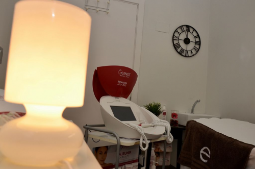 Cabina de facial perspectiva lampara